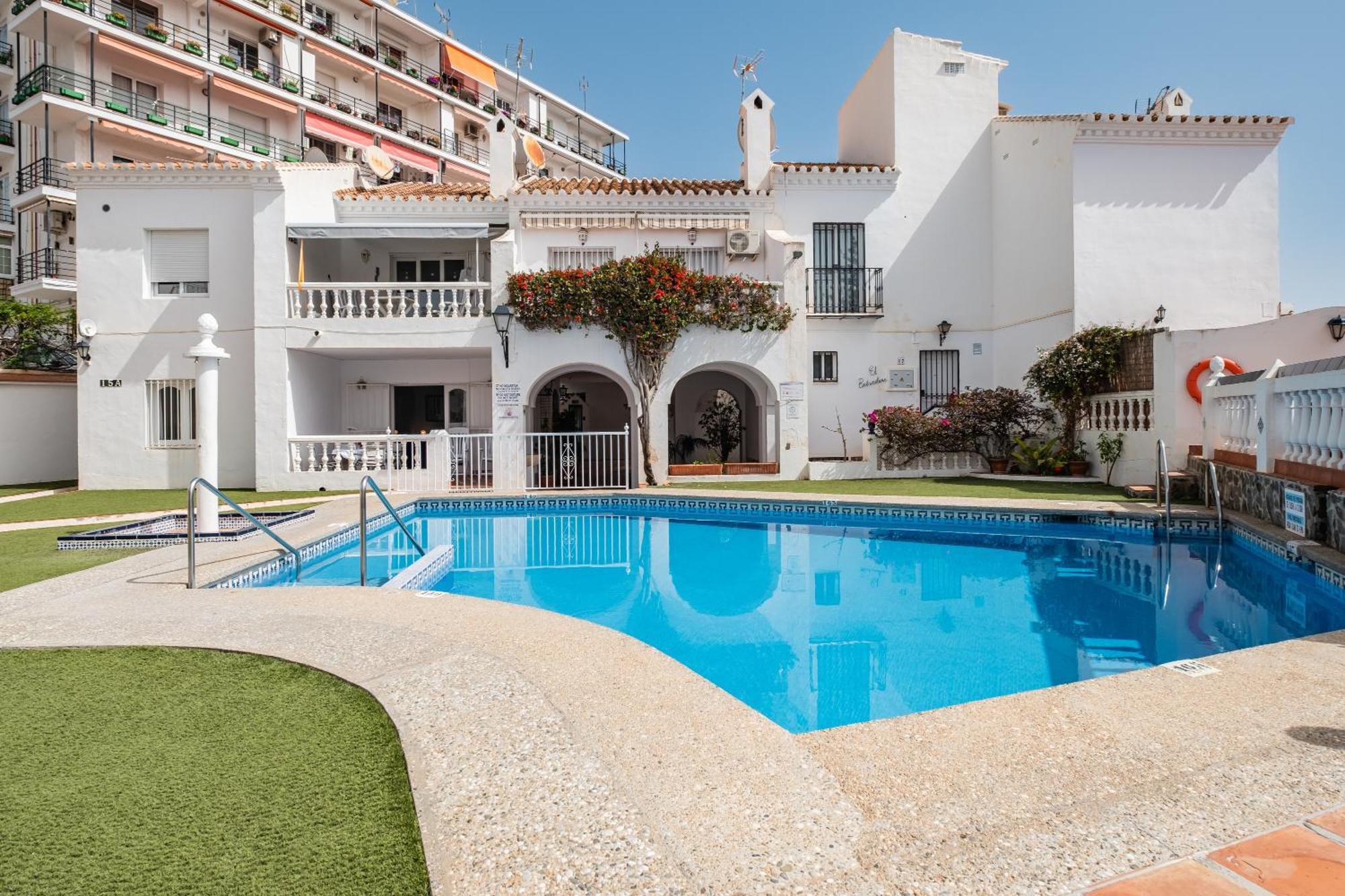Bright spacious 1 bed apartment Nerja Exterior foto